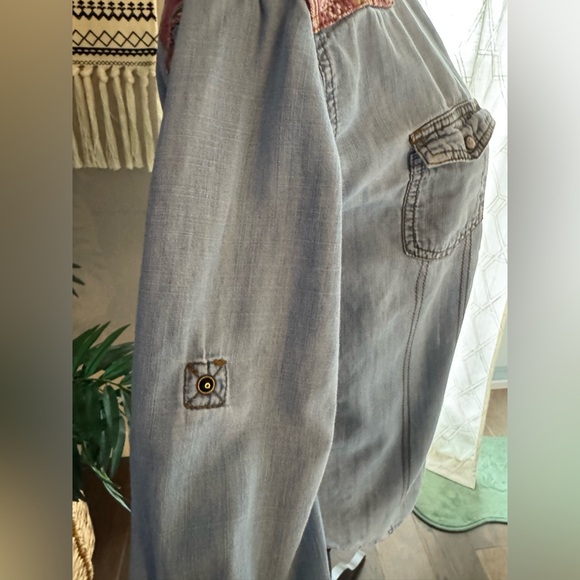 Life in Progress Western Boho Denim Shirt - Picture 5 of 16